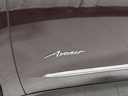 Used 2021 Buick Enclave Avenir w/ Avenir Technology Package image 24