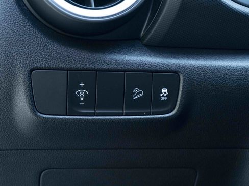 Used 2022 Hyundai Kona SEL FWD image 36