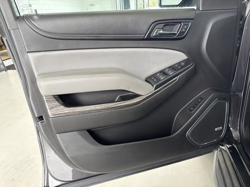 Used 2015 Chevrolet Tahoe LT image 16