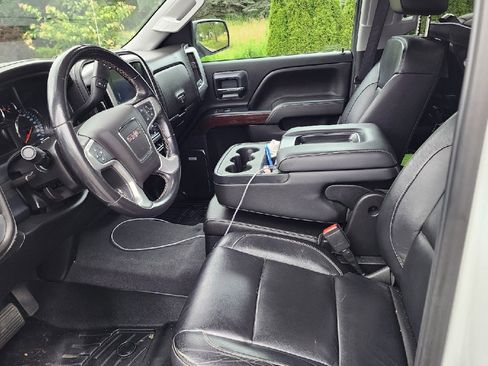 Used 2018 GMC Sierra 1500 SLT w/ SLT Premium Package AWD/4WD image 8