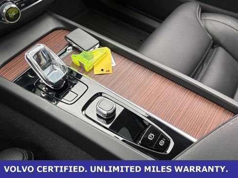Certified 2023 Volvo XC60 B6 Ultimate image 19