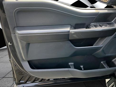 Certified 2022 Ford F150 XLT w/ Equipment Group 302A High image 18