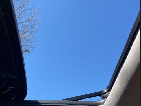 Used 2023 Acura MDX SH-AWD w/ Technology Package image 8