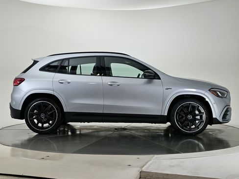 New 2026 Mercedes-Benz GLA 35 AMG 4MATIC image 2