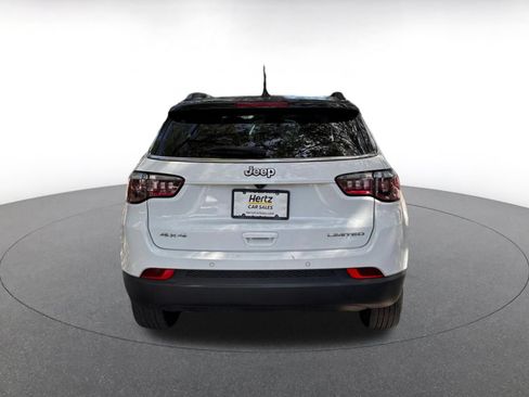 Used 2025 Jeep Compass Limited AWD/4WD image 6