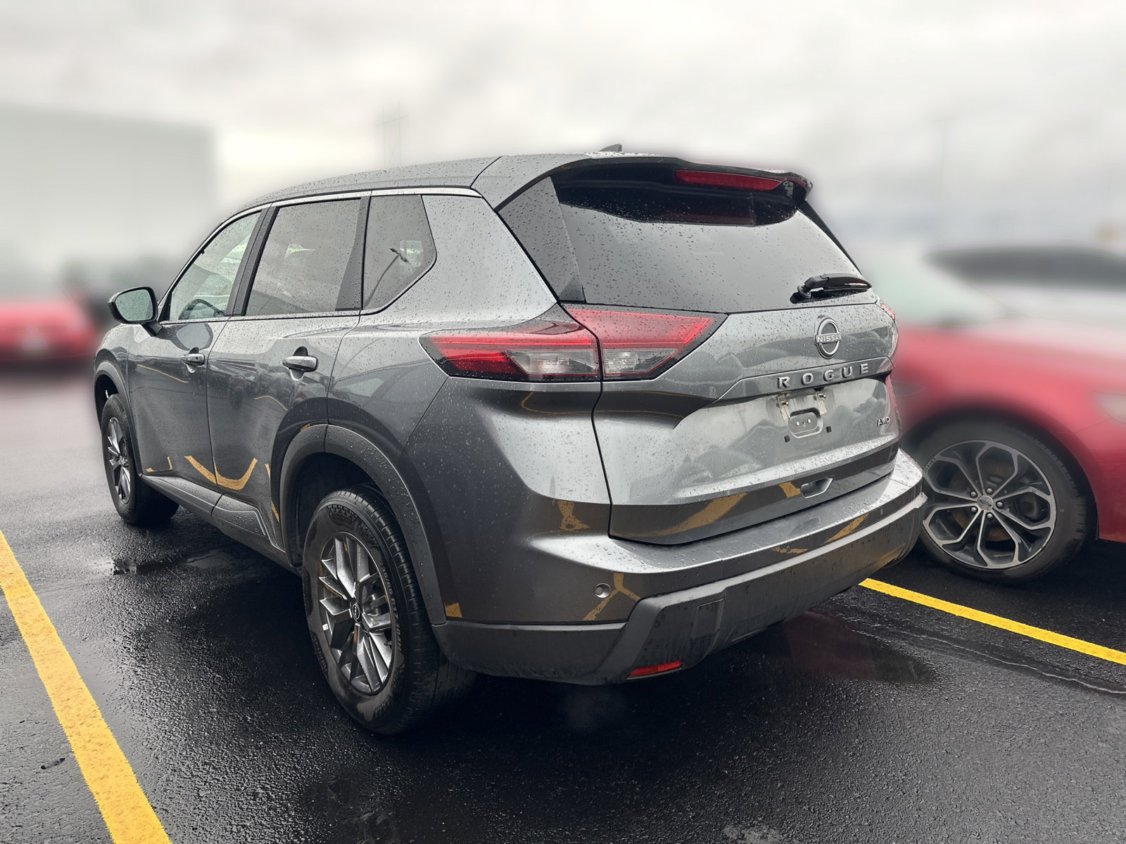 Used 2026 Nissan Rogue SV AWD/4WD image 4