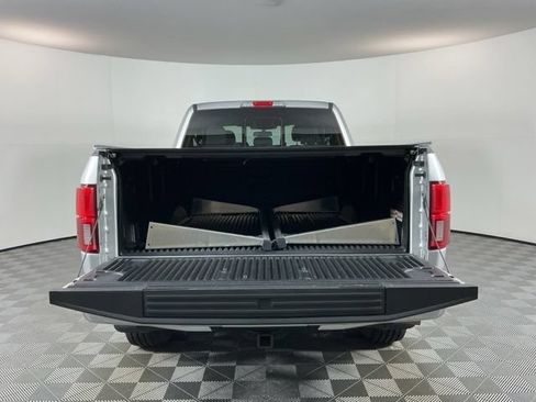Used 2018 Ford F150 Lariat w/ Equipment Group 502A Luxury AWD/4WD image 7