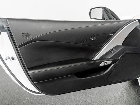 Used 2014 Chevrolet Corvette Stingray Coupe image 42