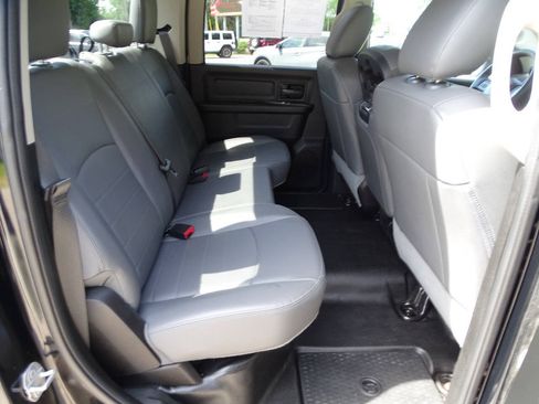 Used 2020 RAM 1500 4x4 Crew Cab Classic Tradesman w/ Chrome Appearance Package image 28