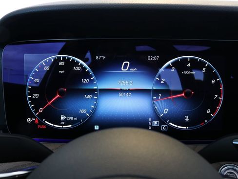 Used 2022 Mercedes-Benz E 350 4MATIC Sedan image 23