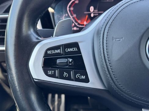 Used 2019 BMW 330i Sedan w/ M Sport Package RWD image 22