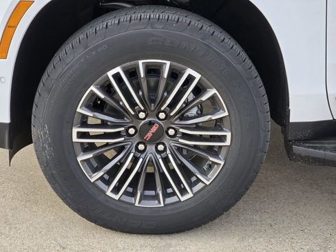 New 2026 GMC Yukon XL Elevation w/ Elevation Premium Package image 8