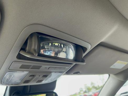 Used 2018 Honda Pilot Touring image 31