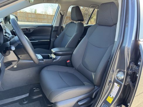 Used 2024 Toyota RAV4 LE image 24