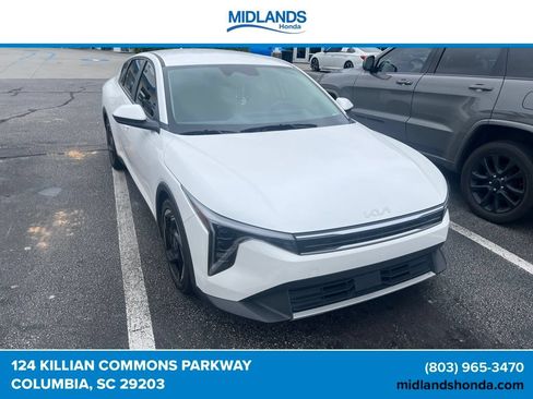 Used 2025 Kia K4 EX FWD image 1