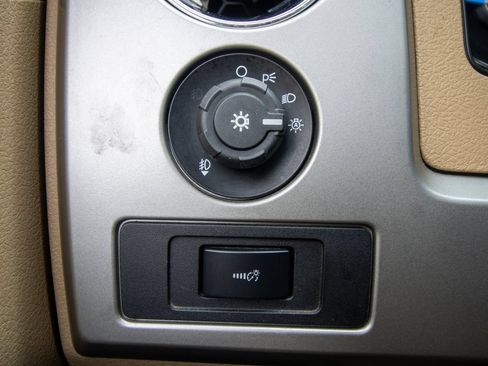 Used 2014 Ford F150 Lariat w/ Equipment Group 502A Luxury AWD/4WD image 37