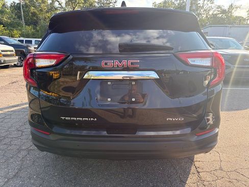Used 2023 GMC Terrain SLE w/ Driver Convenience Package AWD/4WD image 6