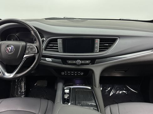 Used 2024 Buick Enclave Premium image 18