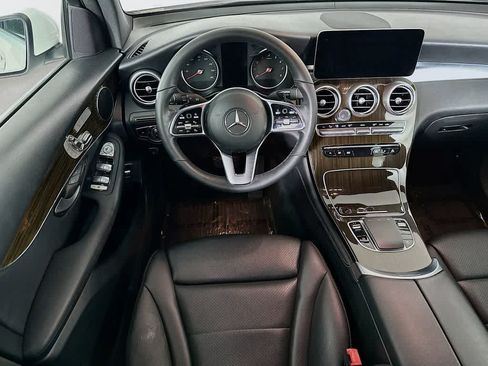Used 2020 Mercedes-Benz GLC 300 4MATIC image 10