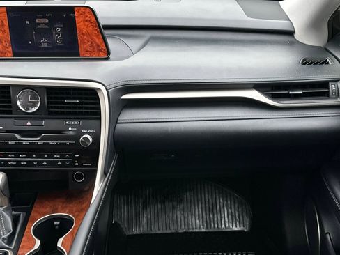 Used 2018 Lexus RX 350L FWD image 28