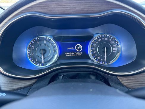 Used 2016 Chrysler 200 C w/ Premium Group image 9