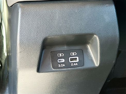 Used 2024 Subaru Crosstrek 2.0i Premium image 23