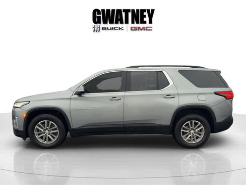 Used 2023 Chevrolet Traverse LT image 3