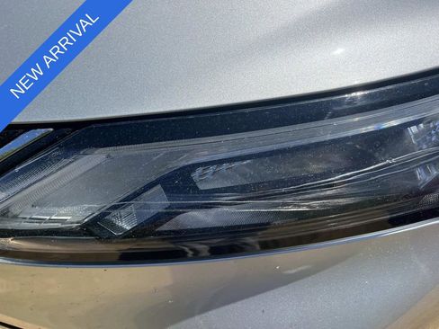 Used 2022 Nissan Rogue SV w/ SV Premium Package FWD image 9