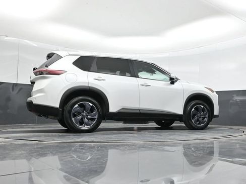 Used 2026 Nissan Rogue SV FWD image 52