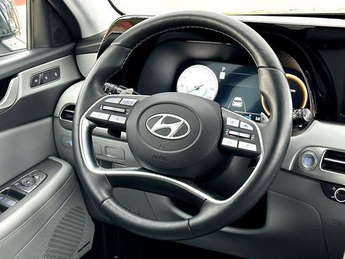 Used 2024 Hyundai Palisade SEL FWD image 33