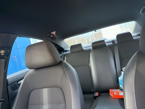 Used 2024 Honda Civic Sport image 3