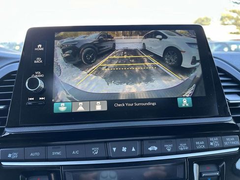 Certified 2025 Honda Odyssey EX-L image 26