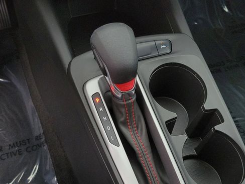 Used 2025 Chevrolet Trax RS w/ Driver Confidence Package image 24