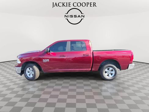 Used 2021 RAM 1500 Classic SLT AWD/4WD image 8