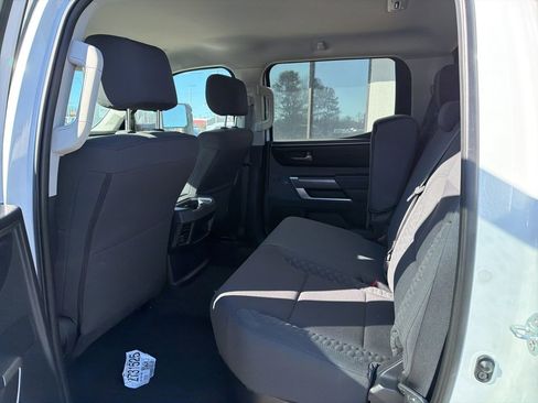 Used 2022 Toyota Tundra SR5 w/ SR5 Convenience Package image 5