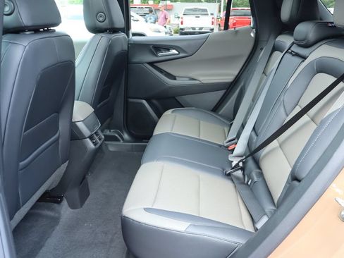 New 2027 Chevrolet Equinox LT w/ Convenience Package II AWD/4WD image 22