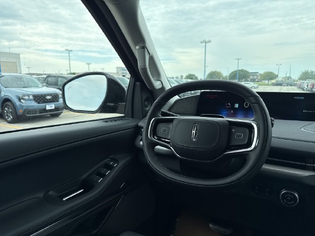 New 2027 Lincoln Navigator L Reserve AWD/4WD image 19