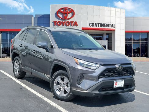 Certified 2022 Toyota RAV4 XLE w/ Convenience Package FWD image 2