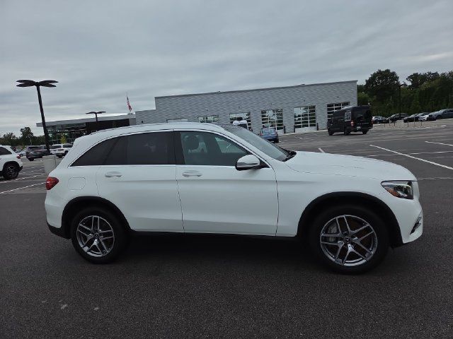 Certified 2019 Mercedes-Benz GLC 300 4MATIC image 2