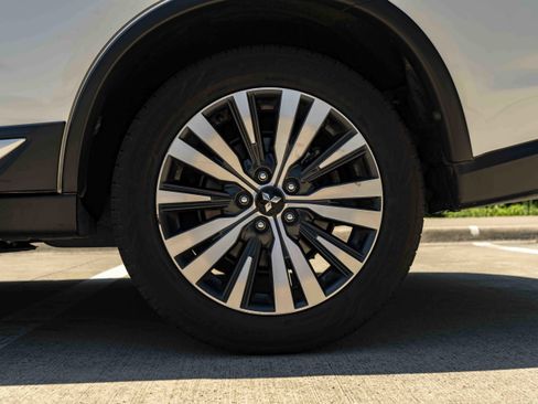 Used 2020 Mitsubishi Outlander SEL FWD image 15