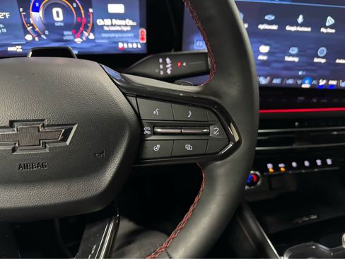 Certified 2025 Chevrolet Traverse RS image 21