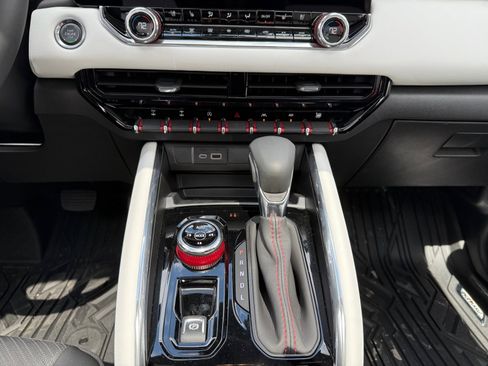 New 2026 GMC Canyon AT4X AWD/4WD image 11