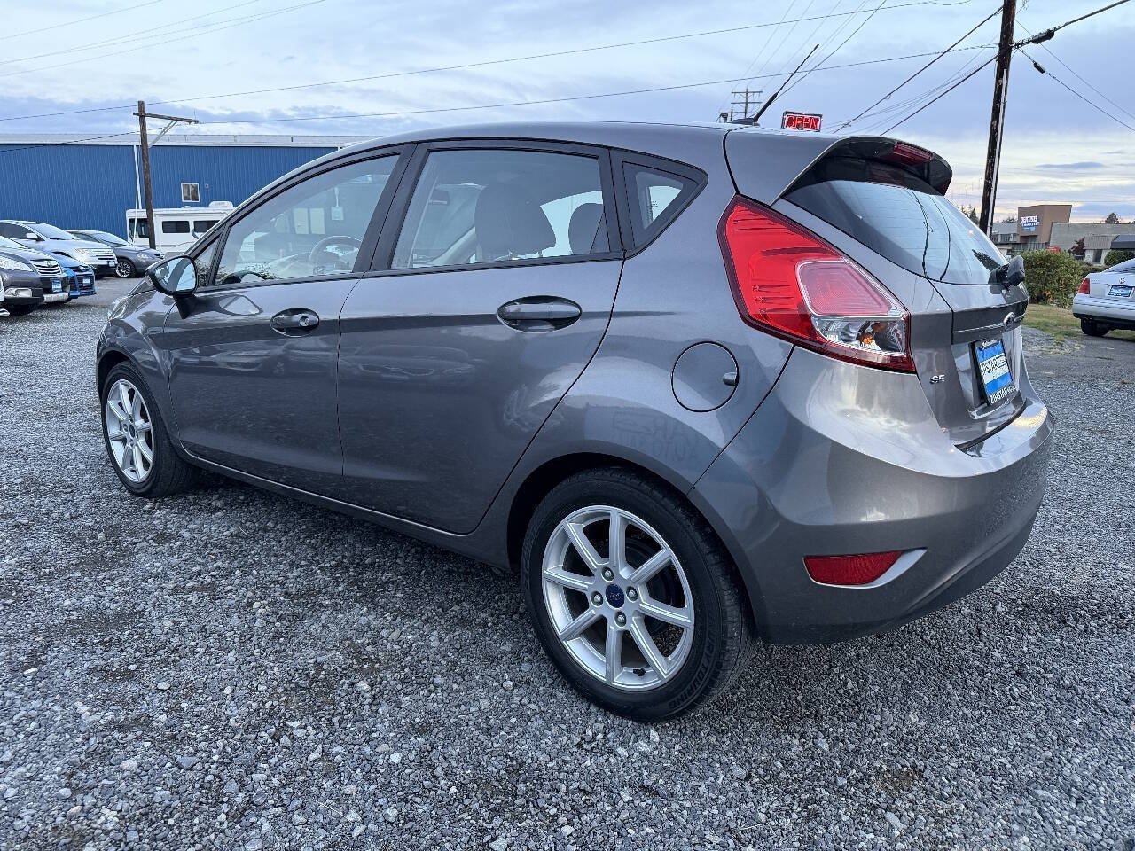 Used 2014 Ford Fiesta SE w/ Equipment Group 201B FWD image 5