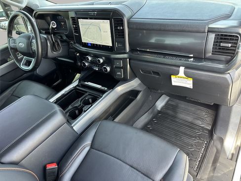 Certified 2025 Ford F450 Lariat image 11