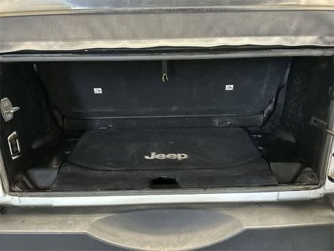 Used 2017 Jeep Wrangler Sport image 22