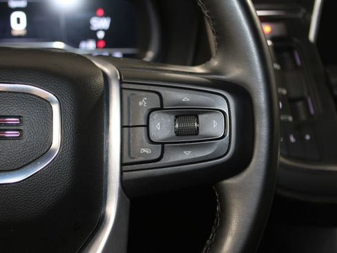 Used 2023 GMC Yukon XL SLT image 41