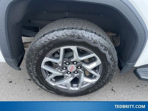 Used 2022 GMC Sierra 1500 SLT w/ SLT Convenience Package image 11