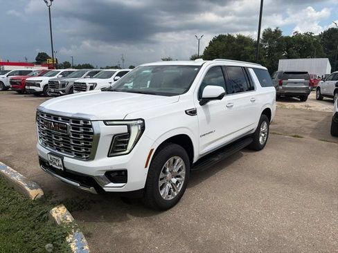 New 2026 GMC Yukon XL Denali w/ Advanced Technology Package AWD/4WD image 2