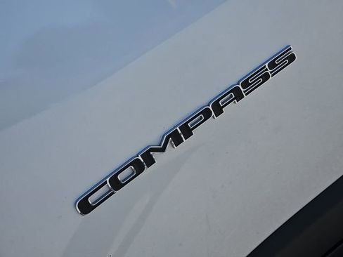 Used 2025 Jeep Compass Limited AWD/4WD image 11