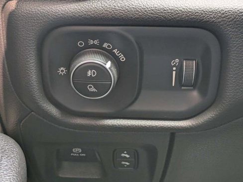 Used 2023 RAM 1500 Big Horn RWD image 24